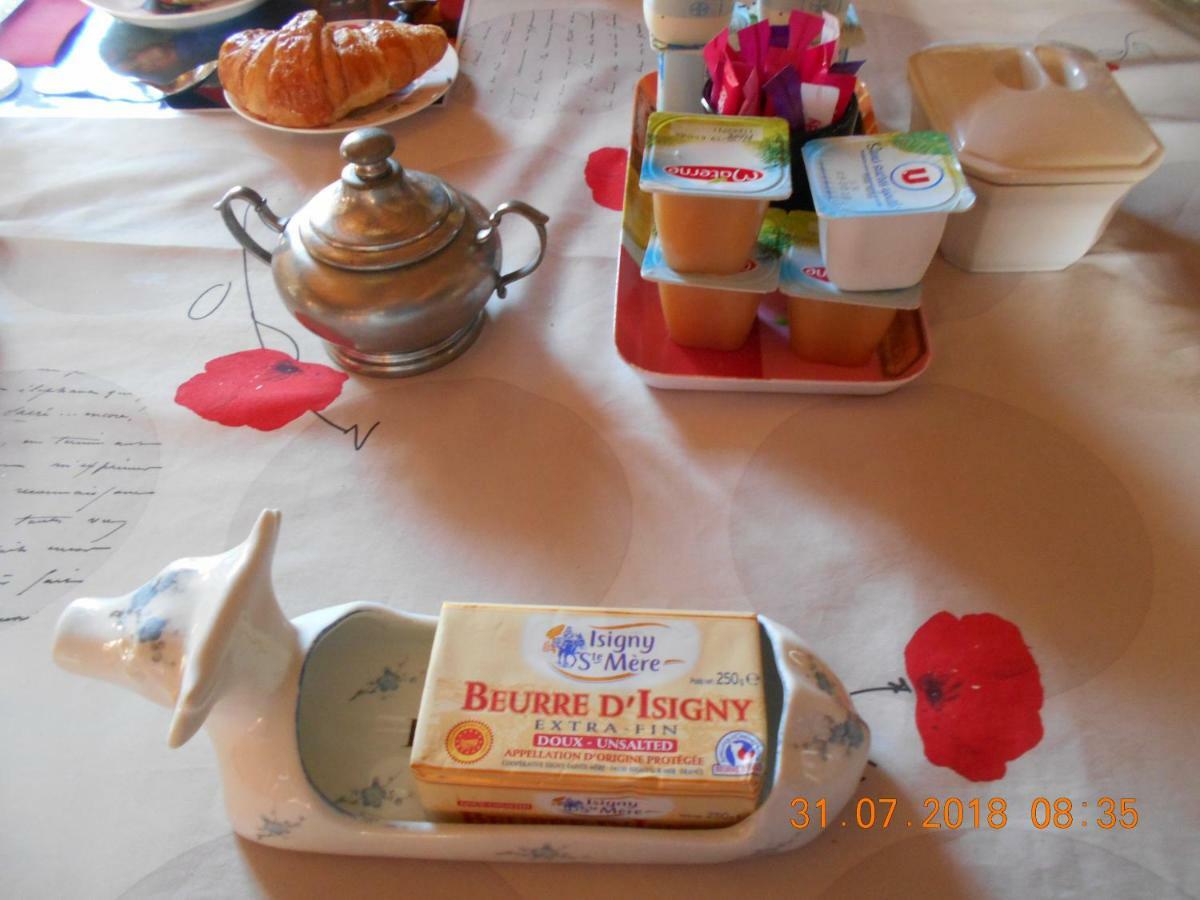Ferme Manoir La Fiere Bed and Breakfast Sainte-Mère-Église Εξωτερικό φωτογραφία