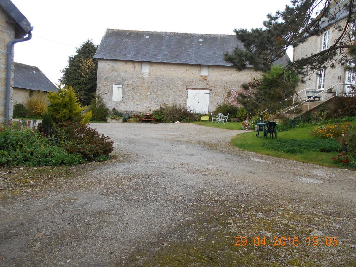 Ferme Manoir La Fiere Bed and Breakfast Sainte-Mère-Église Εξωτερικό φωτογραφία